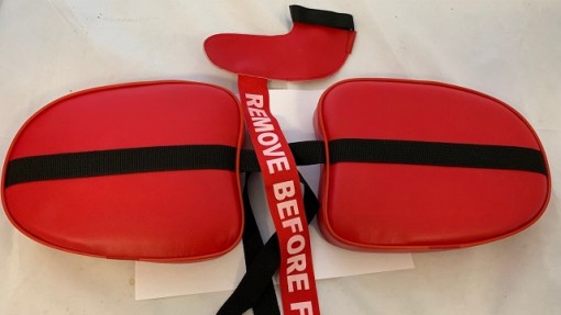 CESSNA 182 C182 COWL PLUGS AND PITOT TUBE COVER