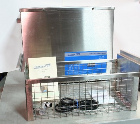 SHARPERTEK TABLETOP ULTRASONIC CLEANER - 10 GALLON